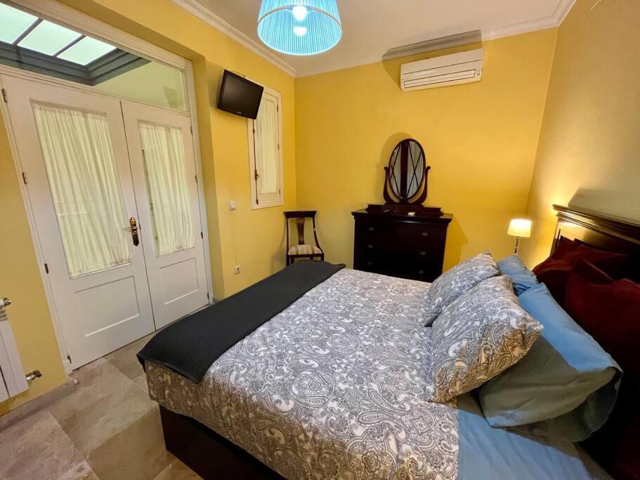 Apartamento Suite Alameda De Hercules Sevilla Eksteriør billede